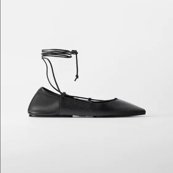 ZARA lace up pointy flats - Picture 3 of 3